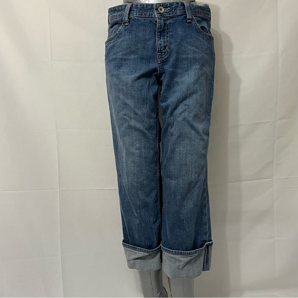 Eddie Bauer Woman’s Straight Rolled Cuff Cropped Jeans with Floral Embroidery